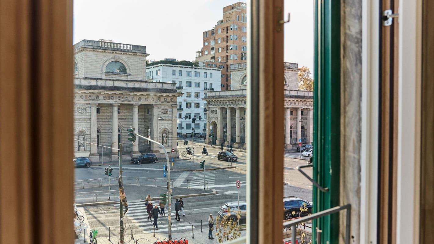 Vista su Milano dalla finestra dell'Hotel Milu